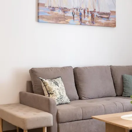 Amelia & Julia *